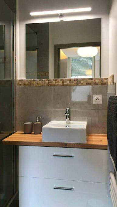 T2 Le Sudiste Apartman Valence  Kültér fotó